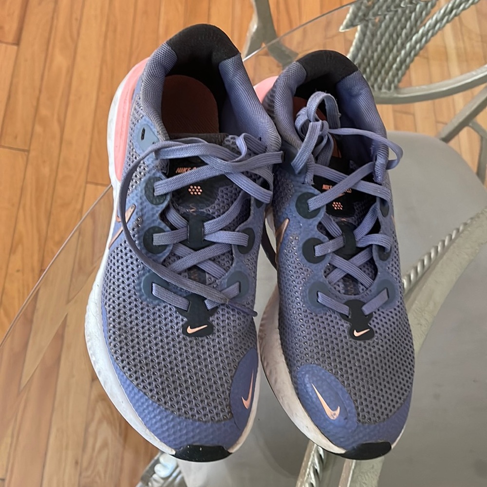 Girl Sneaker in very good condition